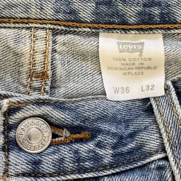LEVIS 501 Classic Button Fly Denim Blue Jeans Men Size 36 X 32 Fit 35 X 32 - Picture 7 of 12